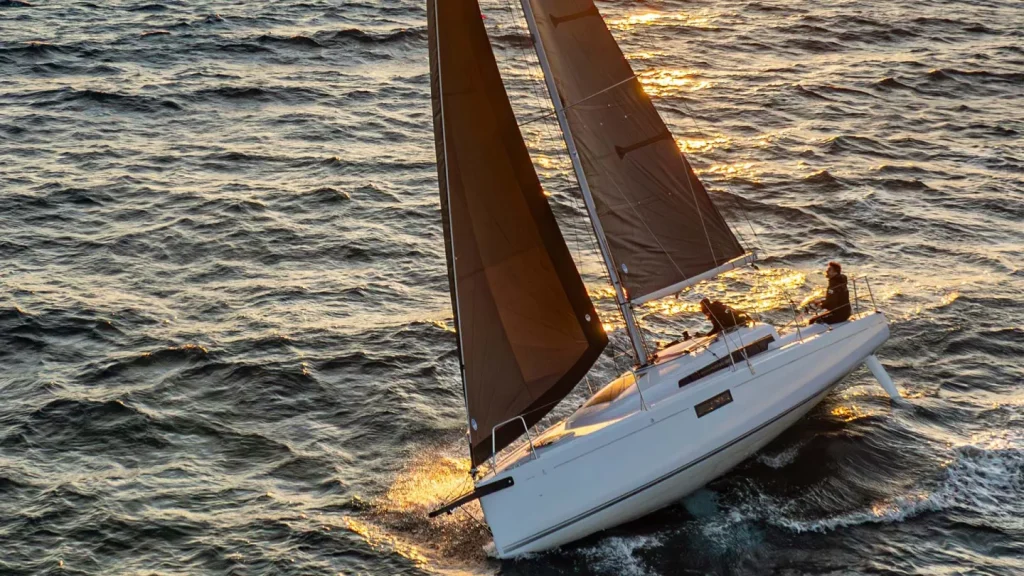 First30 exterior