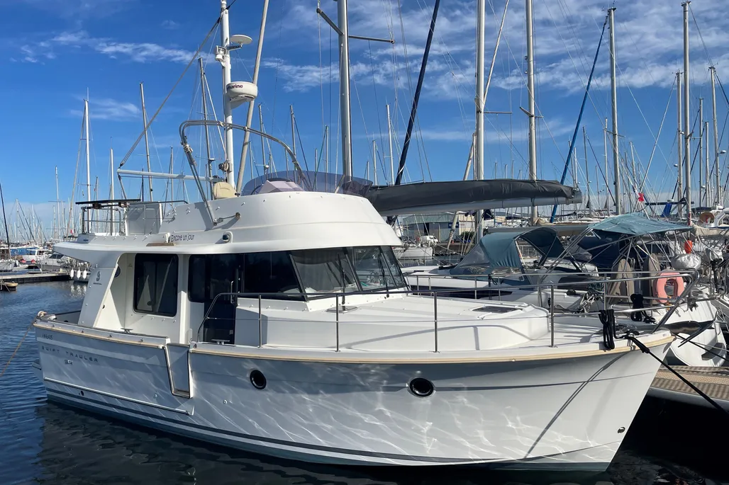 swift trawler 34 SAILING2B