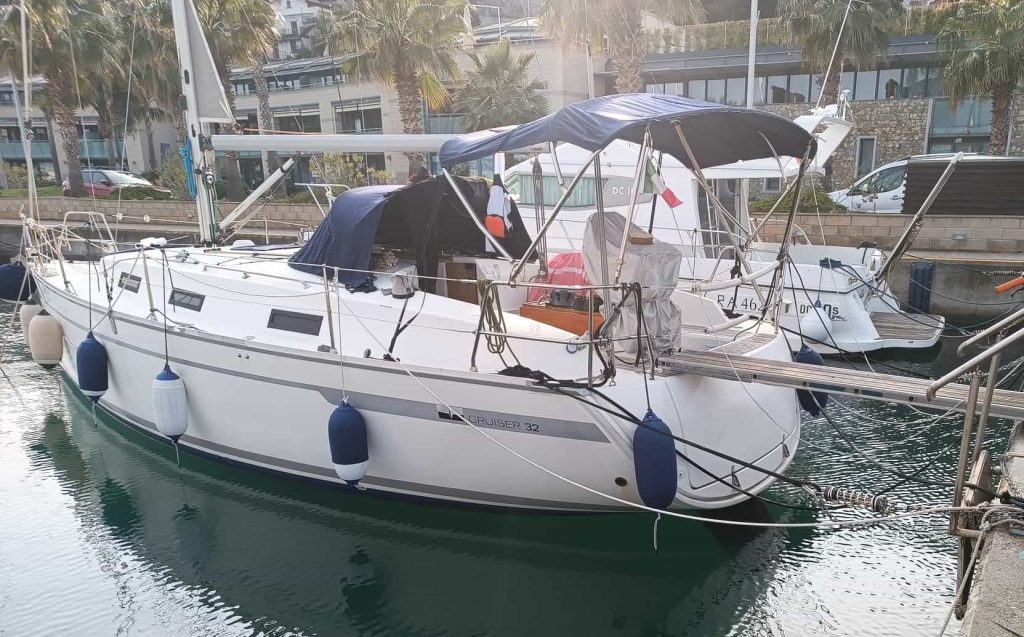 03 Bavaria 32 cruiser