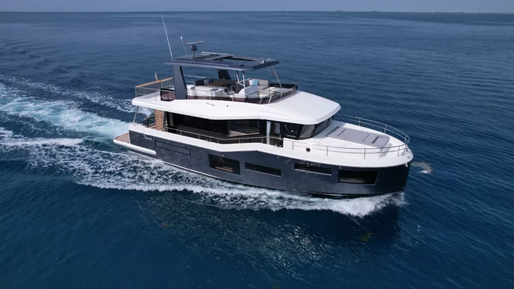 Grand trawler 63 exterior 1 0.jpg